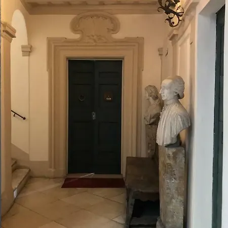 Apartment La Casa Dell'arte Nel Cuore Di Rome