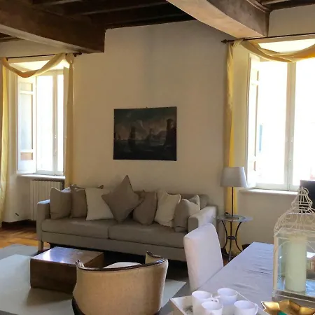 Apartment La Casa Dell'arte Nel Cuore Di