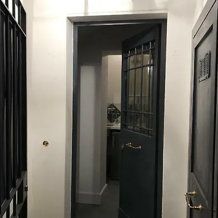 Apartment La Casa Dell'arte Nel Cuore Di Rome