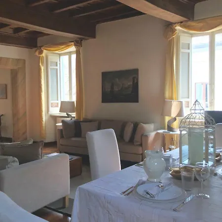 Apartment La Casa Dell'arte Nel Cuore Di Rome
